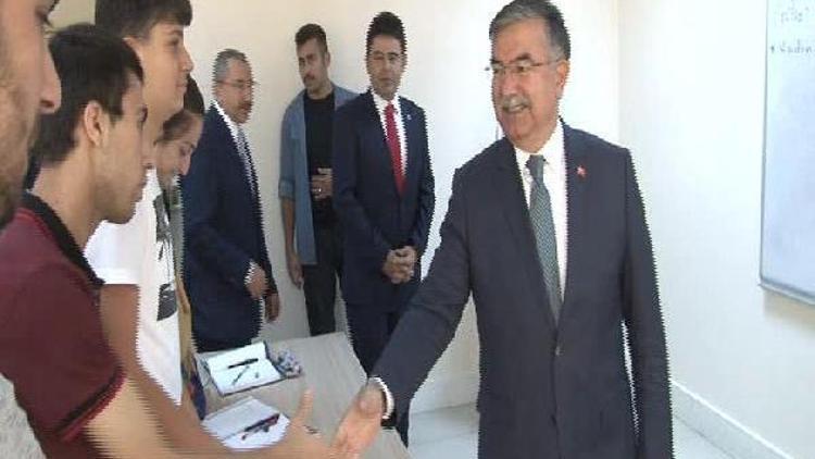 Milli Eğitim Bakanı Yılmaz: Yabancı dil problemini çözeceğiz