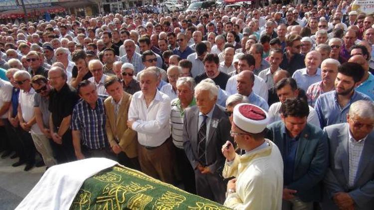 Eski İçişleri Bakanı Gazioğlunun kardeşi yangında öldü (3)