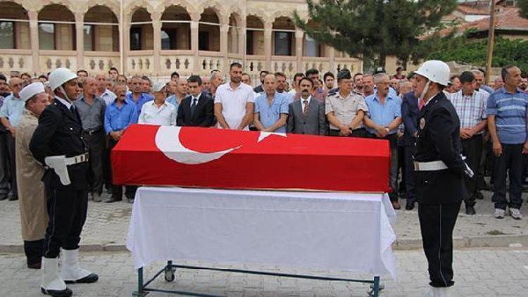 Polis memuru Zeki Atlı son yolculuğuna uğurlandı