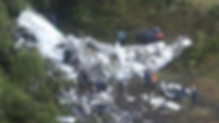 İsviçrede uçak düştü: 3 ölü