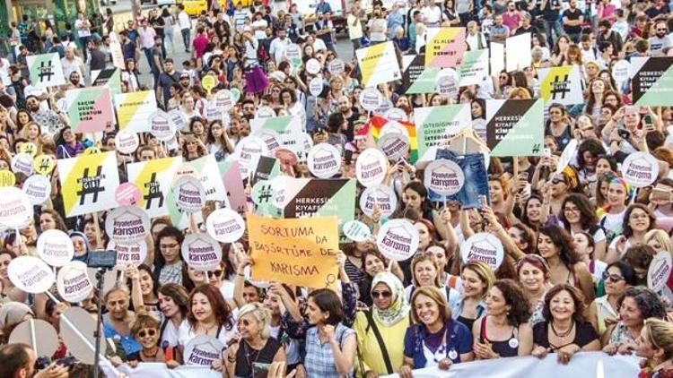 Burası Türkiye Cumhuriyeti burada herkes istediğini giyer