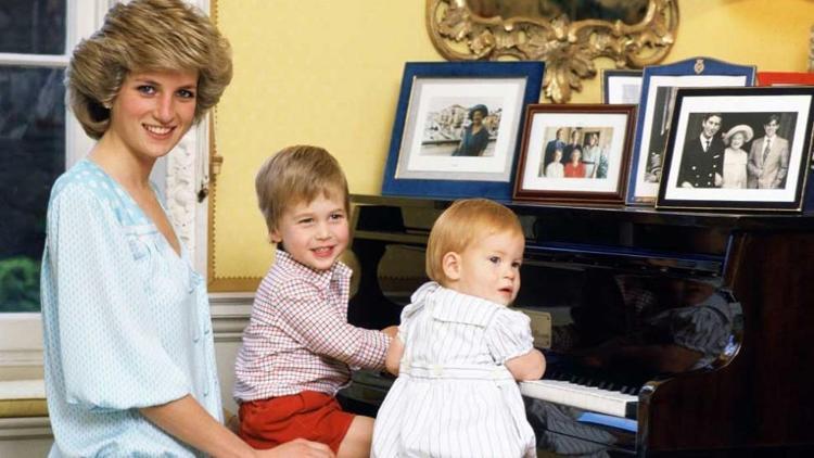 Prenses Diananın özel görüntüleri yayımlandı