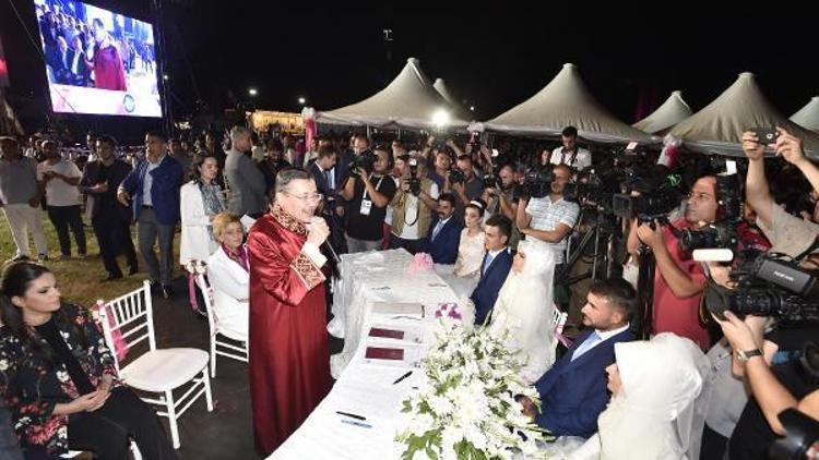 Büyük Ankara Festivali toplu nikah şöleniyle sona erdi