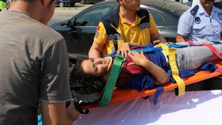 Zonguldakta otomobilin çarptığı genç kız yaralandı