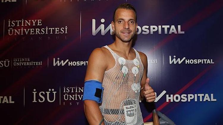 Fenerbahçenin yeni oyuncusu Soldado, sağlık kontrolünden geçti