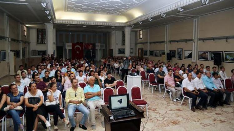 Adana Büyükşehir Belediyesi 12 bin öğrenciyi sınavlara hazırlıyor