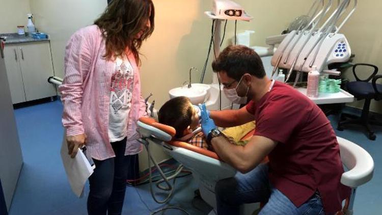Suriyeli çocuklara genel sağlık ve diş taraması