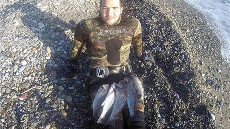 Zıpkınla balık avlamaya çıktığı denizde öldü