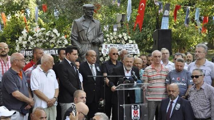 Süleyman Seba için Akaretlerde anma töreni düzenlendi