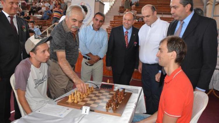 Keşanda 15inci Uluslararası Satranç Turnuvası başladı