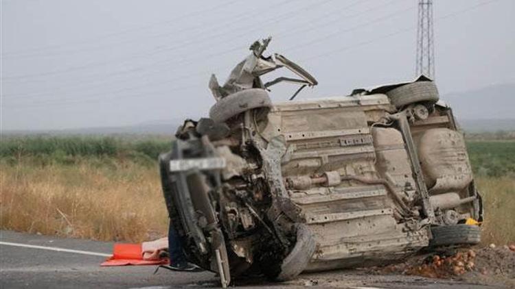 Yollar kan gölü... Bu kez Iğdır: 2 ölü 3 yaralı