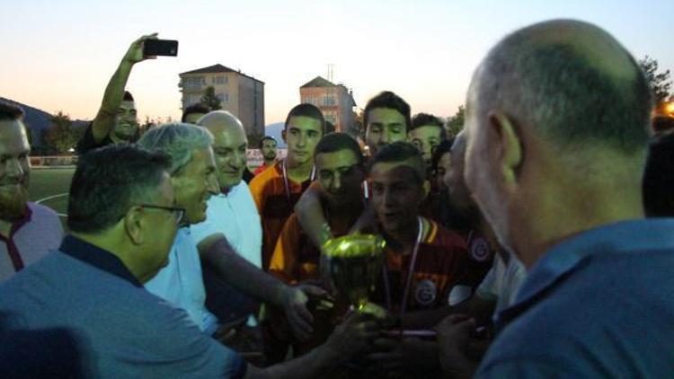 Osmanelideki turnuvanın şampiyonu Galatasaray oldu
