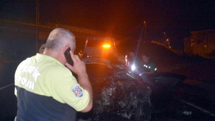 Kazada ölen sürücünün çalan cep telefonunu açan polis acı haberi verdi