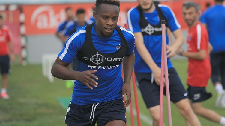 Trabzonsporda Onazi sürprizi