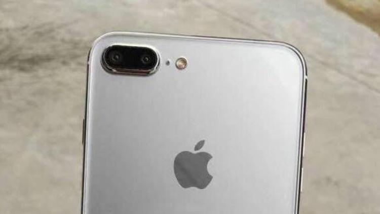 iPhone 7S bambaşka bir tasarımla geliyor