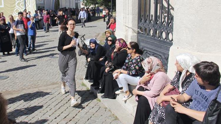 Bakan Yılmaz: ÖSYMye sınavları 10.15’te başlatın tavsiyesinde bulunduk