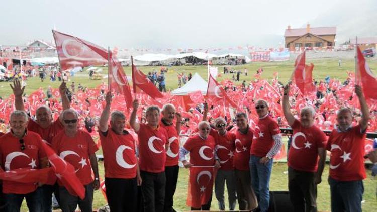 Ovit Yaylasında 20 bin Türk bayrağı dağıtılacak