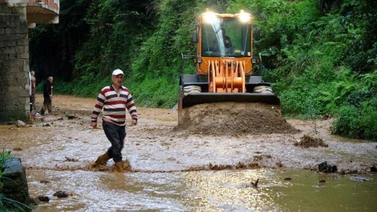 Rize’de hasar tespit çalışması sürüyor