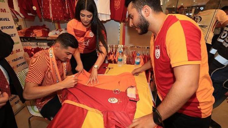 Koray Günter, Galatasaray taraftarlarıyla buluştu