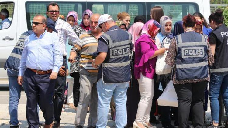 Ekonomi Bakanı Zeybekcinin kızının düğünü başladı