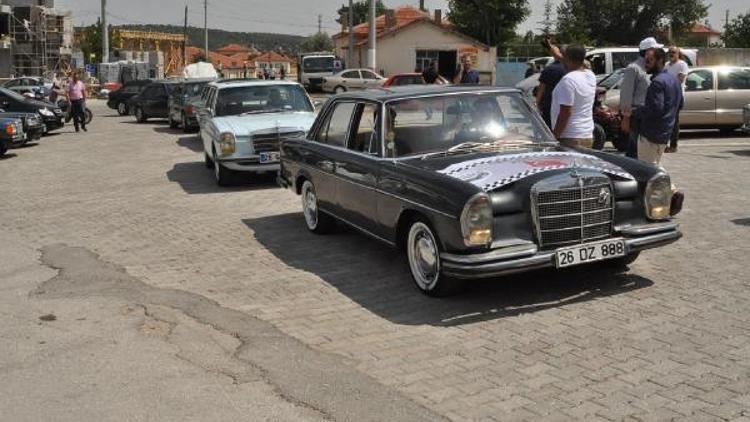 Klasik Mercedes sahipleri Handa buluştu
