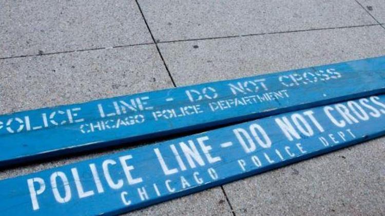 Chicago’da silahlı saldırılar: 8 ölü, 54 yaralı