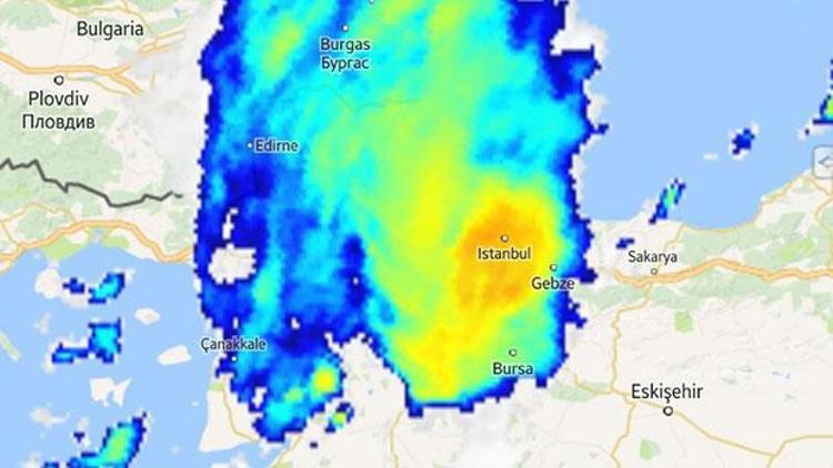 Son dakika... İstanbulda beklenen yağış Avrupa Yakasında başladı