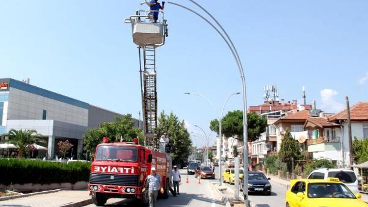 Çiftlikköy’e modern aydınlatma