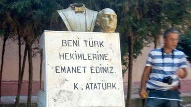 Atatürk büstüne çirkin saldırı