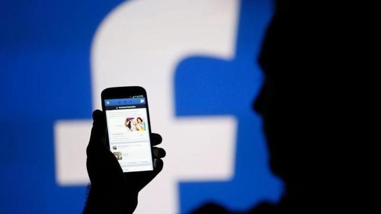 Facebook yıllar sonra genç kullanıcılarını kaybetmeye başlıyor
