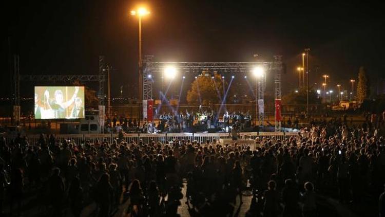 Parklarda konser coşkusu