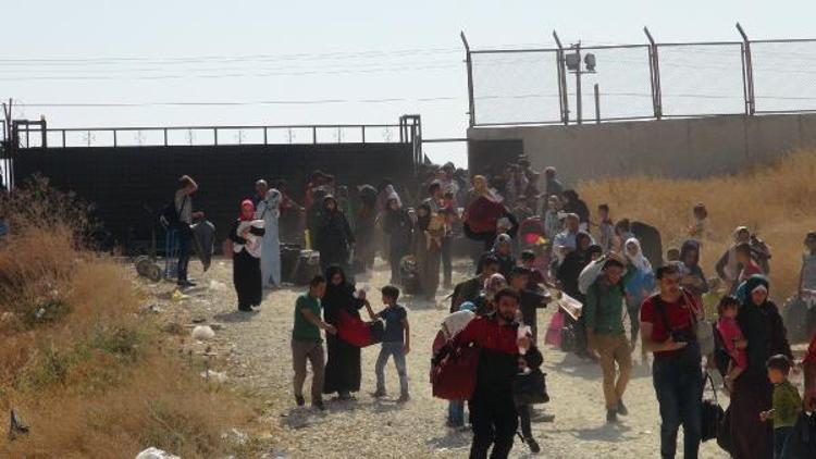 25 bin Suriyeli bayram için ülkesine gitti