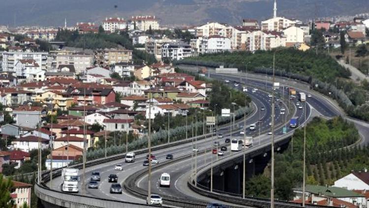 Bayram tatilinin ilk günü TEM ve D-100de sorunsuz ulaşım