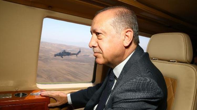 Cumhurbaşkanı Erdoğan, Muş yolunda havadan incelemelerde bulundu