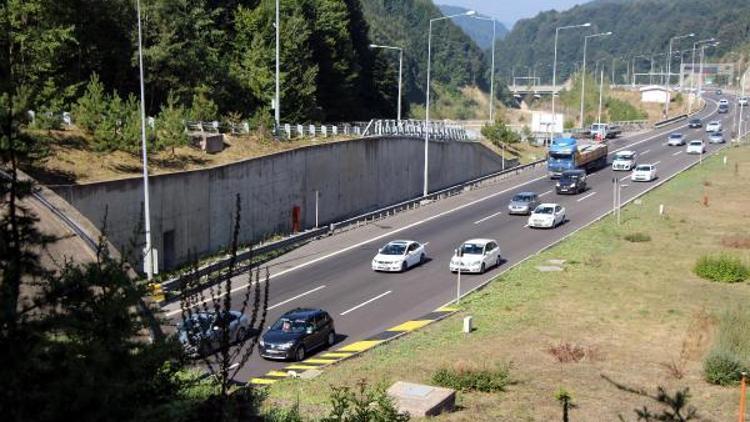 TEMin Bolu geçişinde tatilci yoğunluğu ulaşımı aksatmadı