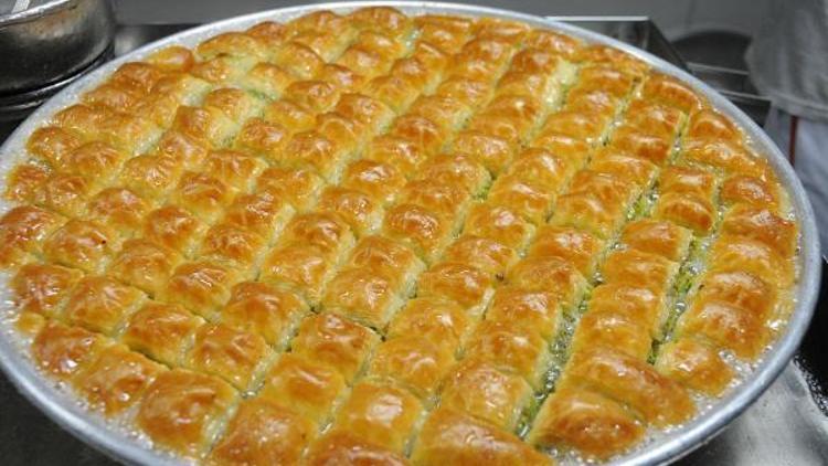 Gaziantepte baklavacıların bayram mesaisi