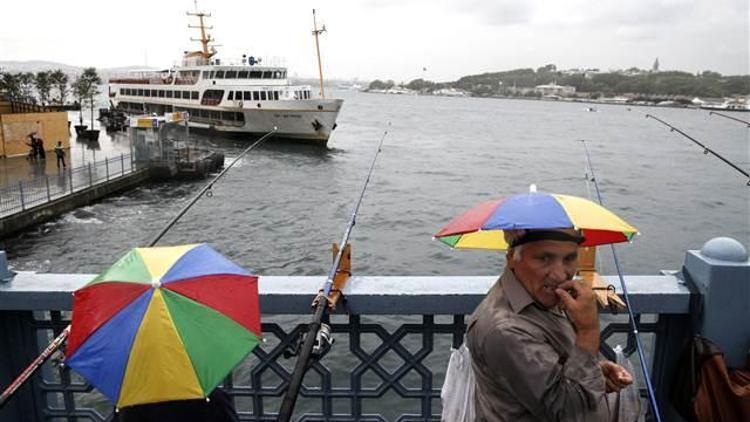 Son dakika: İstanbulda öğle saatlerinden sonra yağış bekleniyor