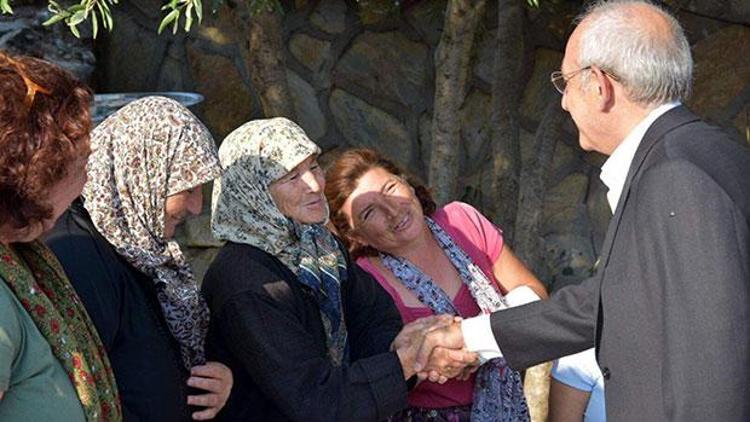 Kemal Kılıçdaroğlu, köylülerle kahvaltı yaptı