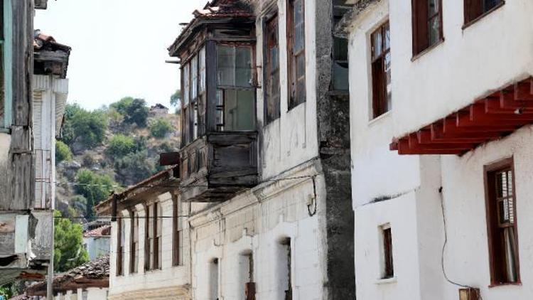 Tarihi Finike evleri turizme hizmet edecek