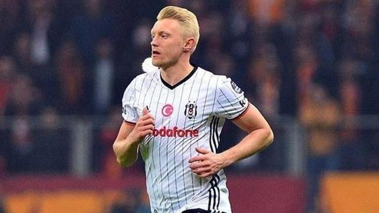 Andreas Beck Stuttgarta transfer oldu