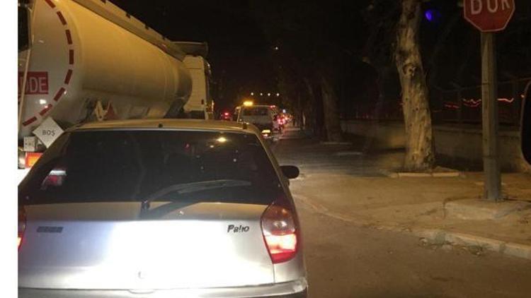 İzmirde trafik kazası: 1 ölü, 1 yaralı