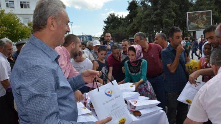 Gebze Ticaret Odası bayram çöreği dağıttı