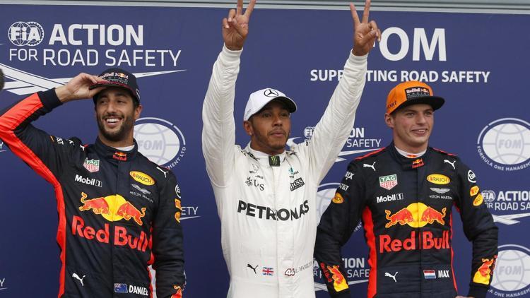 Hamilton Michael Schumacherin rekorunu kırdı