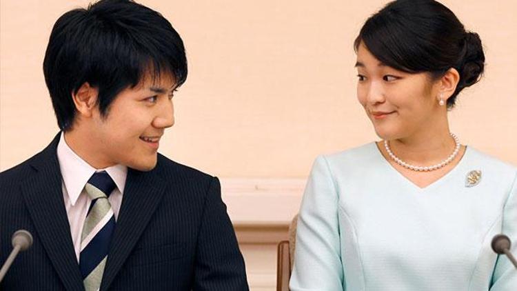 Japon prensesi Mako, unvanını kaybetmek uğruna nişanlandı