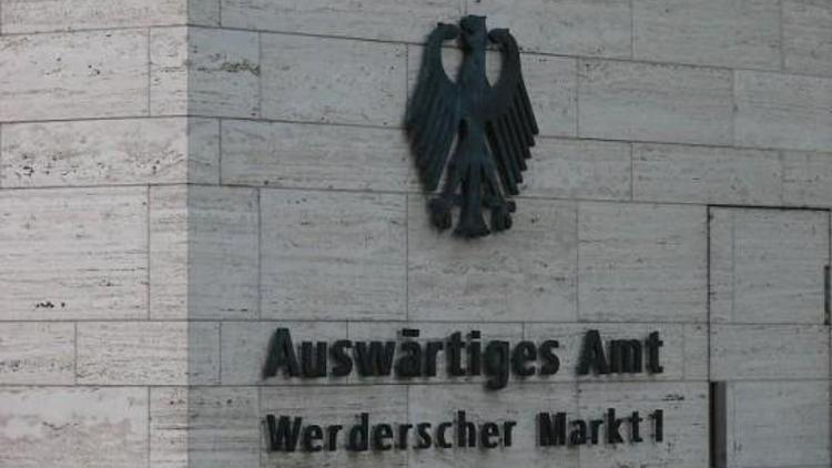 İki Almanın gözaltı nedeni anonim bir e-posta iddiası