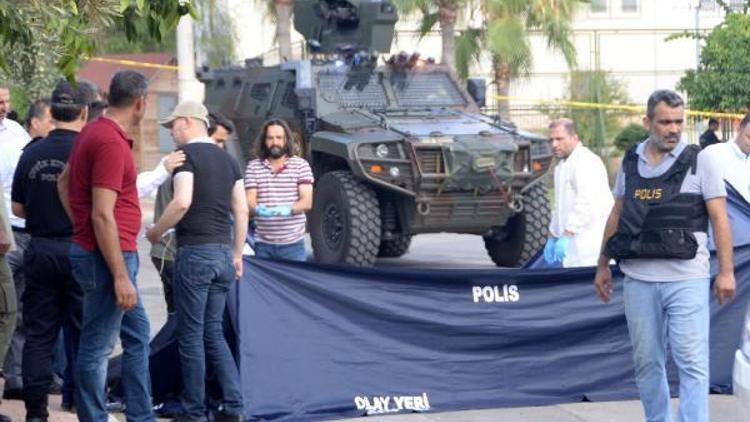 Mersinde polis merkezine saldırı girişiminde bulunan Suriyeli canlı bomba öldürüldü - ek fotoğraflar