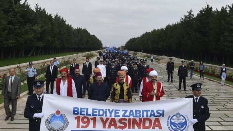 Zabıtalar Anıtkabir de