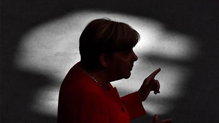 Merkelden yeni Türkiye açıklaması: Söz konusu olamaz