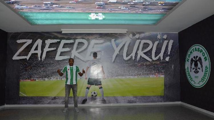 Atiker Konyaspor, Lebogang Manyama ile 3 yıllık sözleşme imzaladı