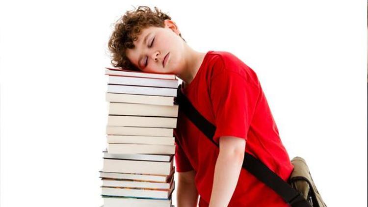Öğrencilere düzenli uyku uyarısı